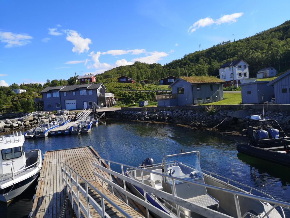 Отель Laukvik Senja Botnhamn Экстерьер фото