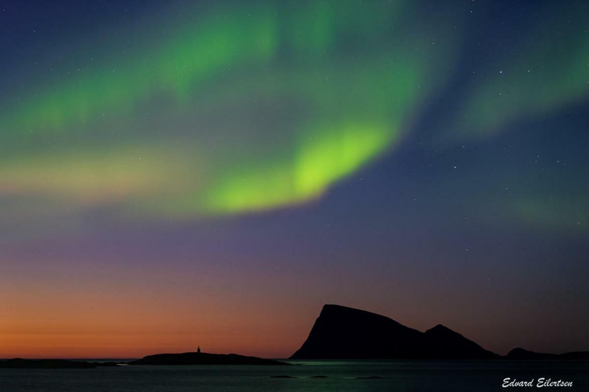 Отель Laukvik Senja Botnhamn Экстерьер фото